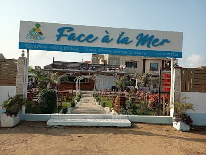 Face À La Mer